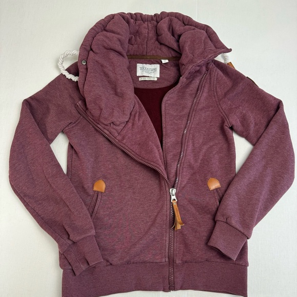 Wanakome Sweatshirt size small - Picture 7 of 12